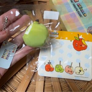 Silicoco 1st anniversary green apple squishy